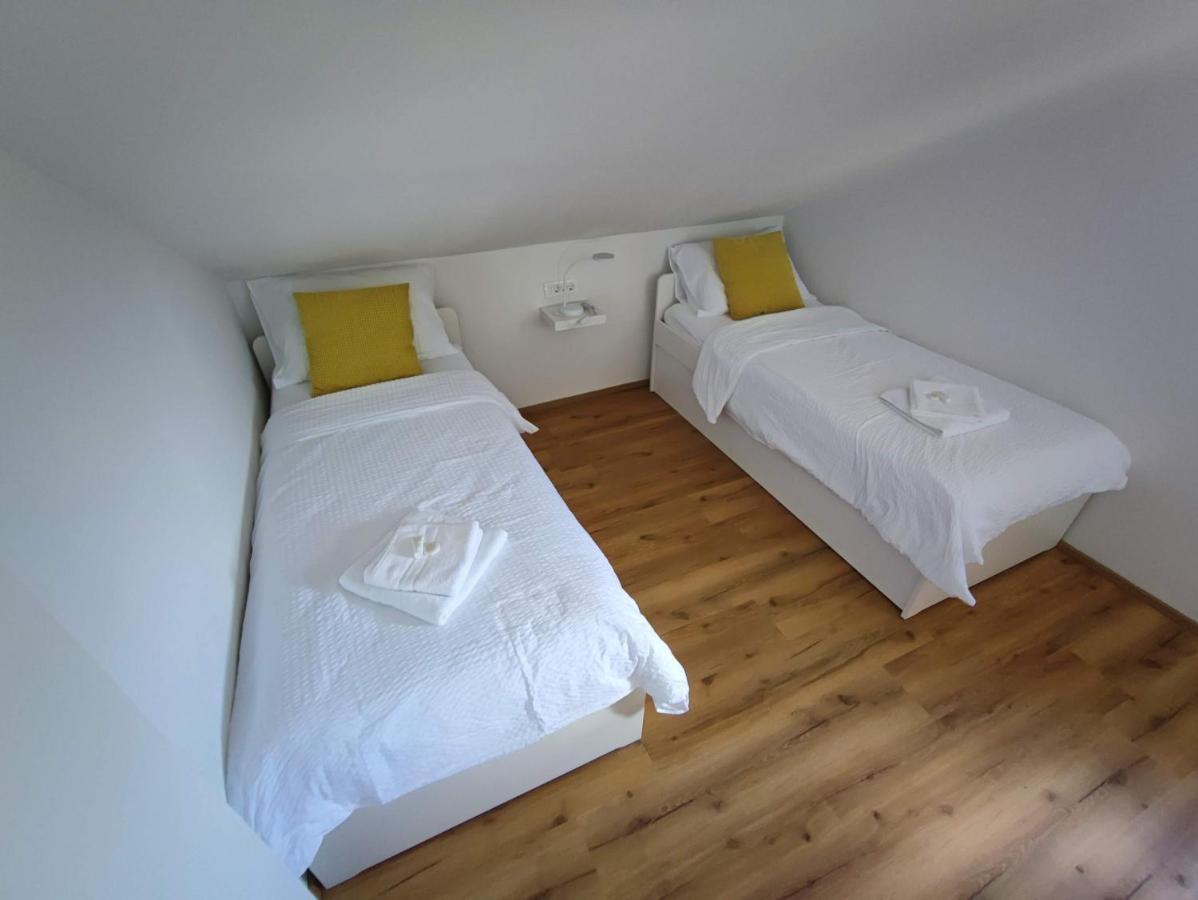 Apartments Frank Сило Экстерьер фото